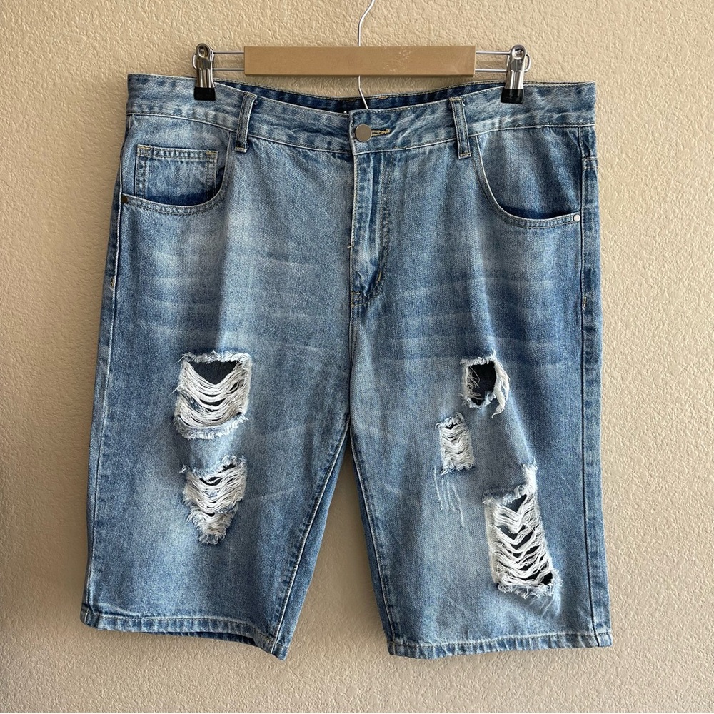 🛍️3/$15🛍️ AMAZON Ripped Denim Shorts Jorts Mens 38 Blue NWOT